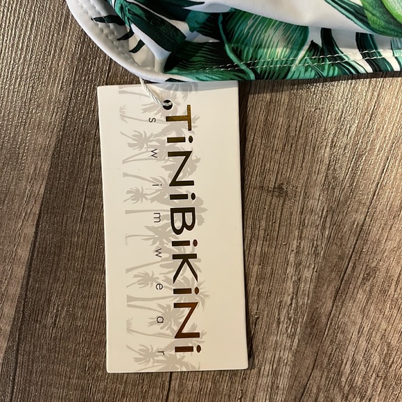 NWT TiniBikini Tropical Bikini Top. XL - Picture 7 of 9